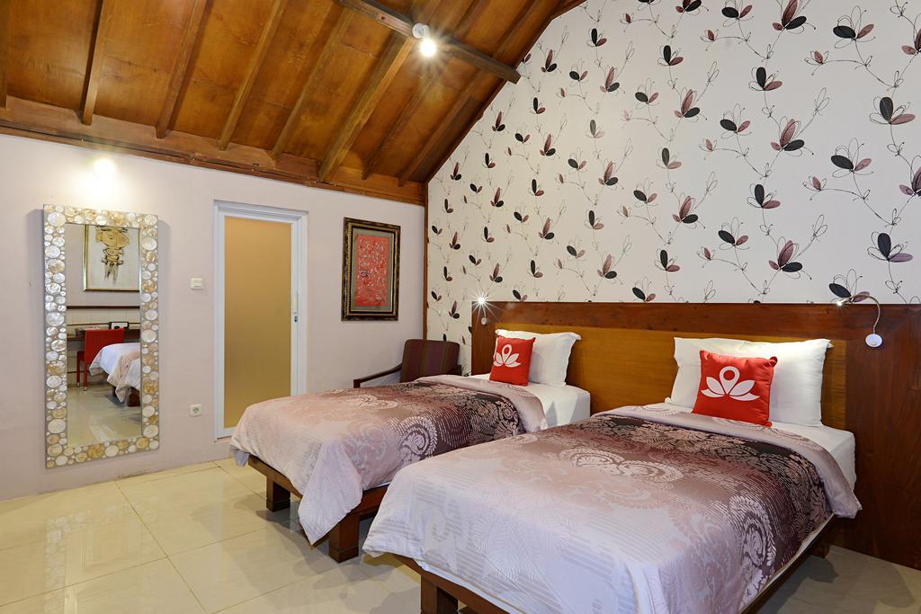Zen Premium Tegal Panggung Danurejan Ξενοδοχείο Γιογκιακάρτα Εξωτερικό φωτογραφία